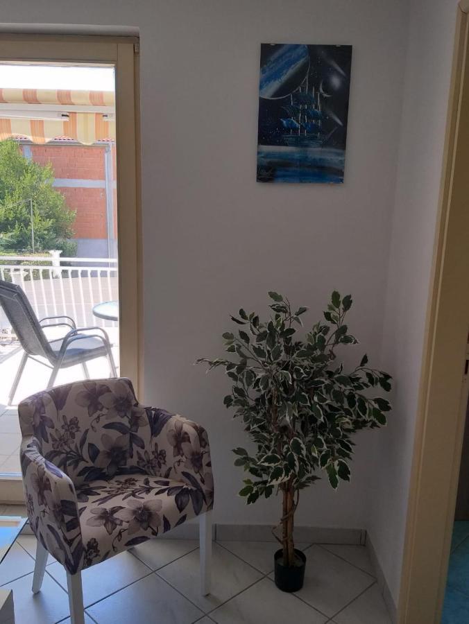 Apartmani Ana Tribalj Exteriér fotografie