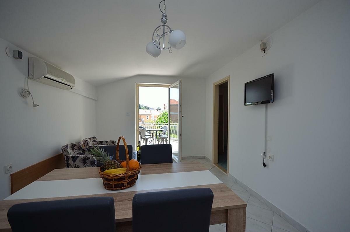 Apartmani Ana Tribalj Exteriér fotografie